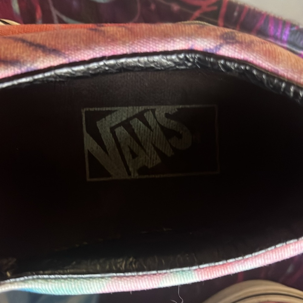 $5 IF YOU BUNDLE Vans Women's Tie-Dye Slip-On Shoes skeleton rose needs cleaning - Picture 6 of 9